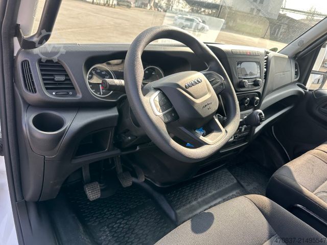 Driezijdige kipper bestelwagen IVECO Daily 65C18 / 3 Seitenkipper