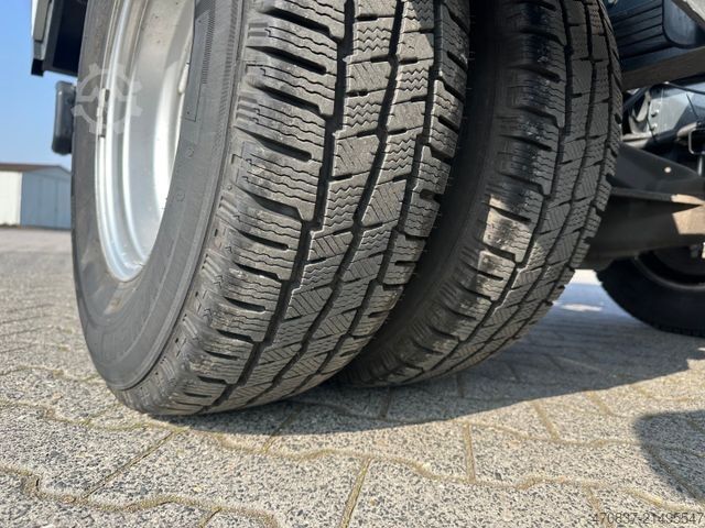 Driezijdige kipper bestelwagen IVECO Daily 65C18 / 3 Seitenkipper