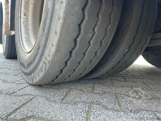 Alacsony rakfelületű félpótkocsi  Ceylan Treyler / hydr. Rampen / GG 48.000 kg