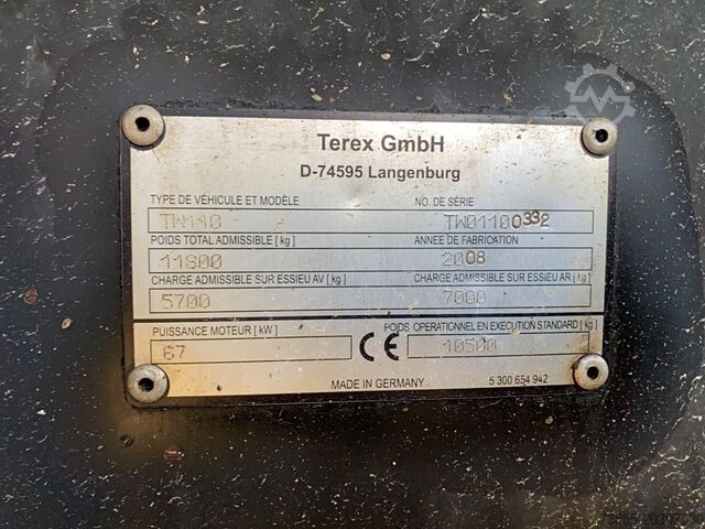 Mobilbagger Terex TW110 with two-piece offset boom and 3 buckets