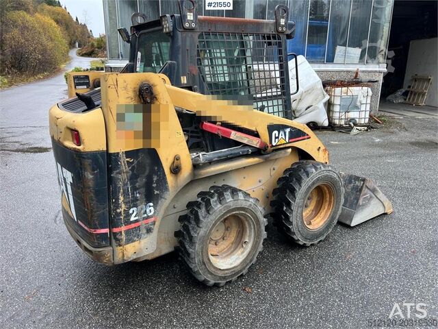Lader CAT 226