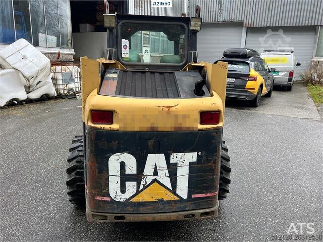 Lader CAT 226