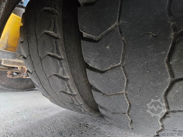 Heavy-duty truck SCANIA R 580 * V8 * KIPP * STANDKLIMA *  90T ZUGLAST *