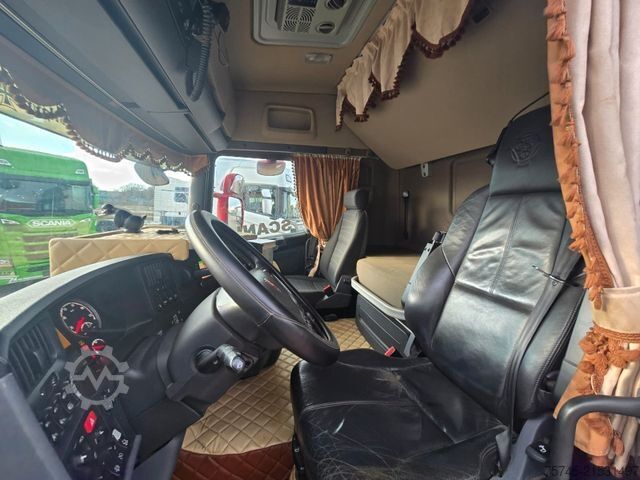 Standard tractor unit SCANIA R 580 * V8 * KIPP * STANDKLIMA *  90T ZUGLAST *