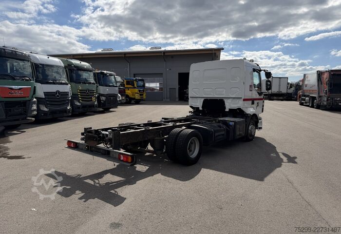 Chasis de camión Renault D12.240 4x2 Chassis / Swiss-Vehicle