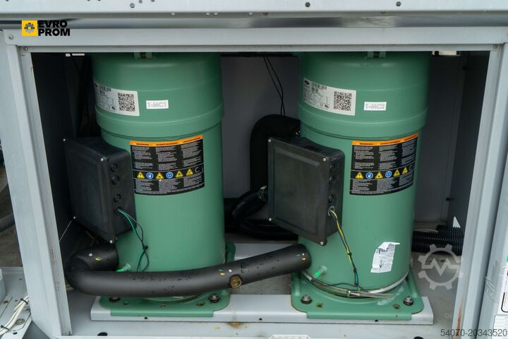 Chiller Used Aircooled chiller SYSTEMAIR SYSCROLL 420 AIR CO E COAT 414. 2016 yom
