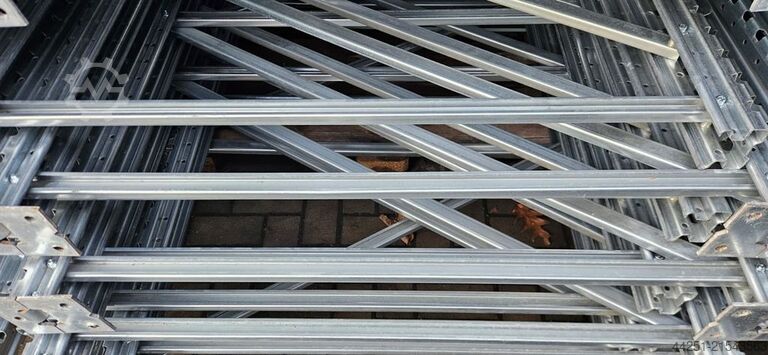 Pallereol 3,6 m grundsektion, højde 10,3 m Nagy PB-80