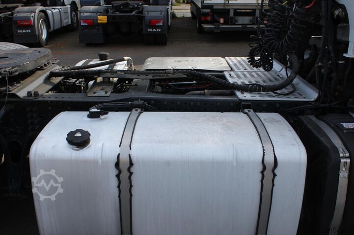 Tractor estándar Iveco Stralis AT 460 E6  Retarder   Hydraulik   388Tkm!