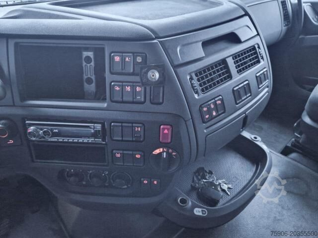 Tracteur routier standard DAF XF 510
