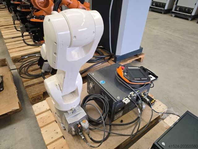 Průmyslové roboty Kuka KUKA KR10 R1100-2