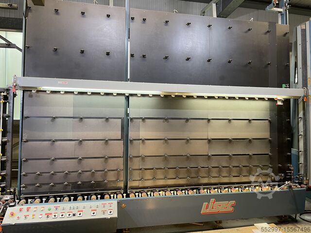 Fait partie de la gamme des vitrages isolants Lisec Part of IG line