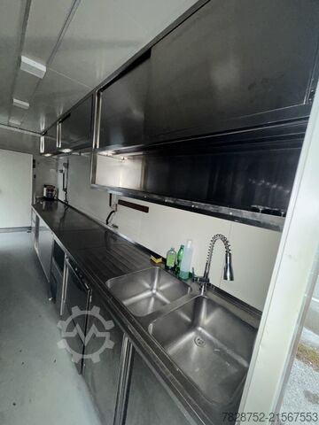 Hűtőfurgon IVECO 72-210