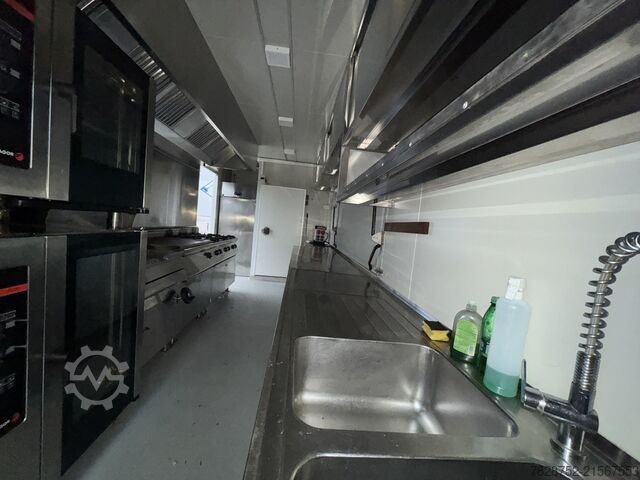 Hűtőfurgon IVECO 72-210