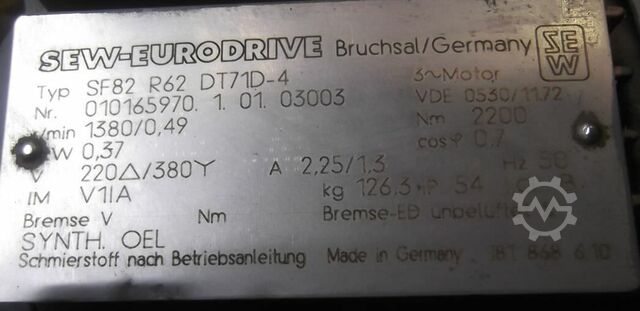 Motor cu transmisie 0,37 kW 0,49 rpm SEW-EURODRIVE SF82R62DT71D-4