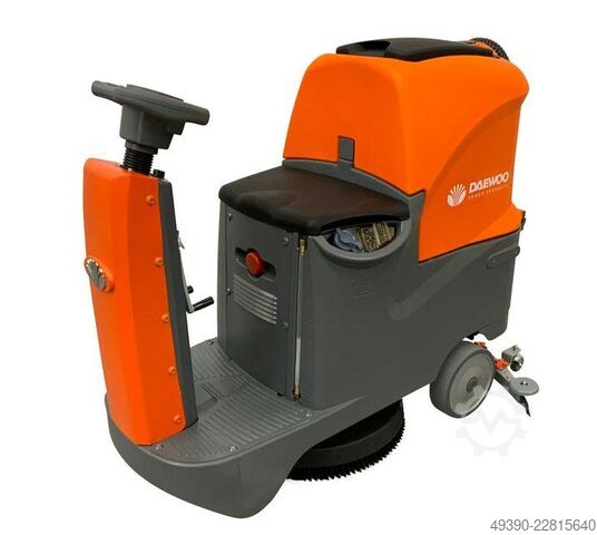 New battery-powered ride-on scrubber-dryer, scrubber-dryer, floor cleaning machine, electric DAEWOO DAFR70