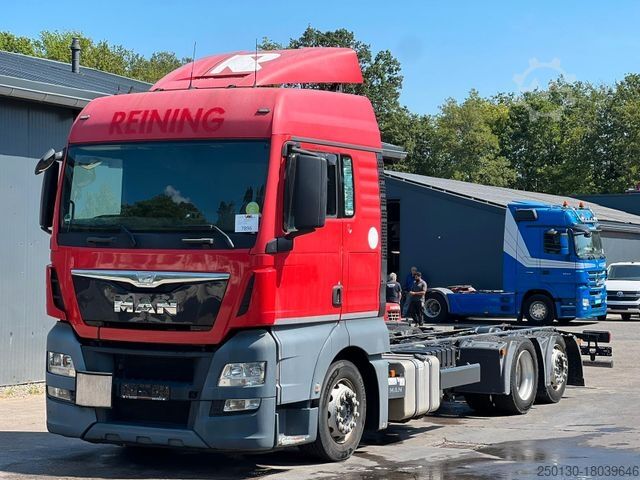 Chasis de camión MAN TGX 24.400 6x2 Euro 6 Fahrgestell
