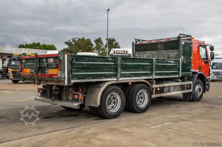 Sklápěč VOLVO FE 300 - 172 890 KM