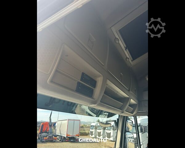 Standaard trekker IVECO AS440S48T/P - AS440S48 - TRATTORE