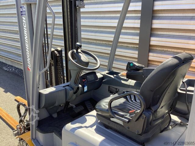 Elektrisk 4 -hjulig gaffeltruck Jungheinrich CAT 2EPC5000