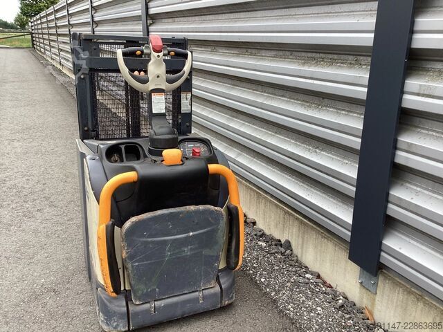 Manuell pallvagn Crown DT3040