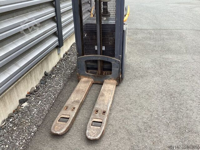 Manuell pallvagn Crown DT3040