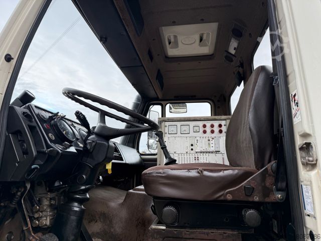 Vacuümtankwagen MERCEDES-BENZ 1928 NG 4x4 V8 Hochdruckpumpe Uraca KD412