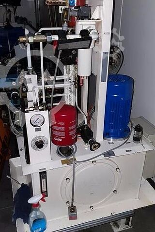 Centerless cylindrical grinding machine JUNKER BBE 15 CNC