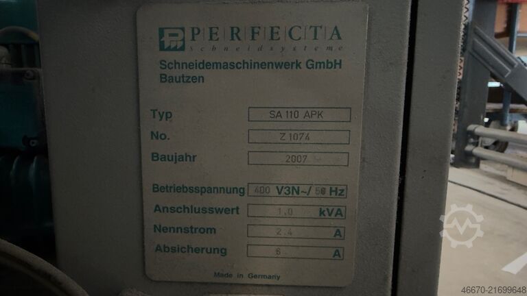 Guillotine cutter cutting line Perfecta 115 HTVC mit Peripherie