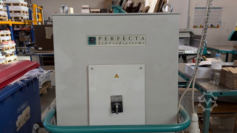 Guillotine cutter cutting line Perfecta 115 HTVC mit Peripherie