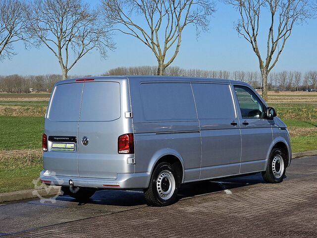 Bestelauto VW TRANSPORTER 2.0 TDI L2H1 Navi Trekhaak!
