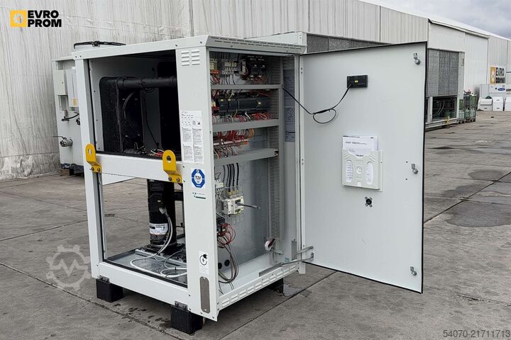 Soğutucu/ısı pompası New Сhiller / Heat pump CLIMAVENETA 55.9/62.8 KW | With warranty