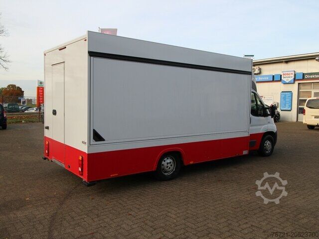 Özelleştirilmiş panelvan Fiat Ducato Verkaufsfahrzeug SEICO Fleischer-Metzger