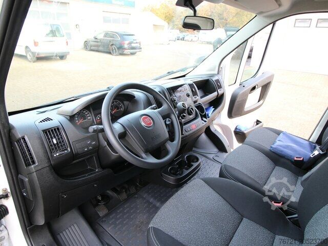 Özelleştirilmiş panelvan Fiat Ducato Verkaufsfahrzeug SEICO Fleischer-Metzger