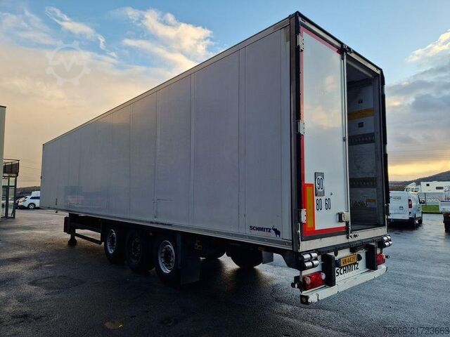 Semiremorci frigorifice / semiremorci refrigerate Schmitz Cargobull FRIGORIFIQUE
