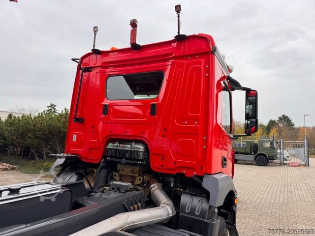 Τρίπλευρο ανατρεπόμενο φορτηγό MERCEDES-BENZ 3246 K Actros 8x4 Meiller Bordmatik