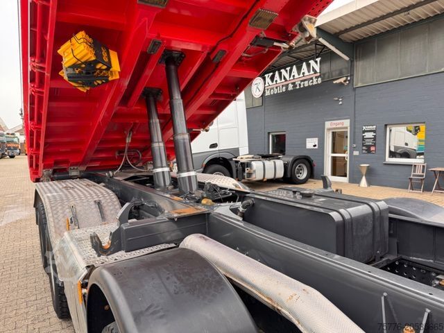 Τρίπλευρο ανατρεπόμενο φορτηγό MERCEDES-BENZ 3246 K Actros 8x4 Meiller Bordmatik
