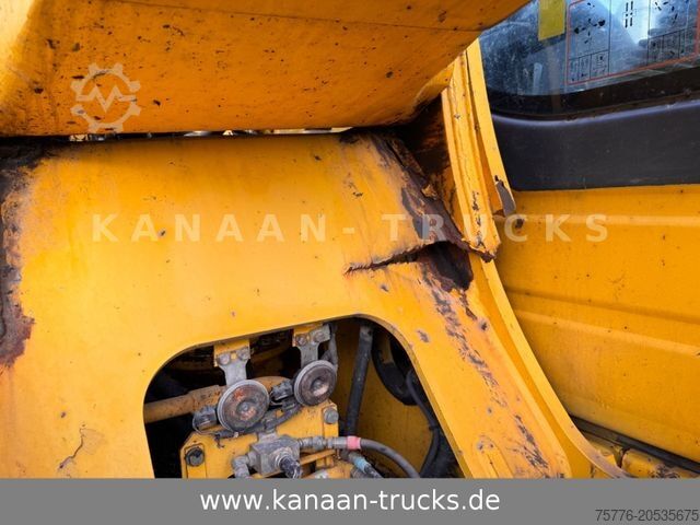 Rupsgraver KOMATSU PC 210 LCD-8