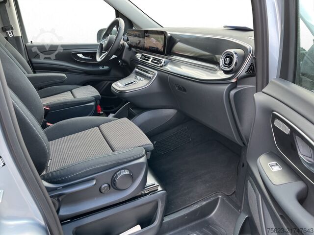 Minibusz Mercedes-Benz V 220 d STYLE LED AHK Lenkradh. Distr.