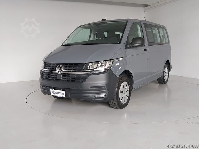 9 seater minibus VW CARAVELLE 2.0 TDI DSG 150CV  9 POSTI