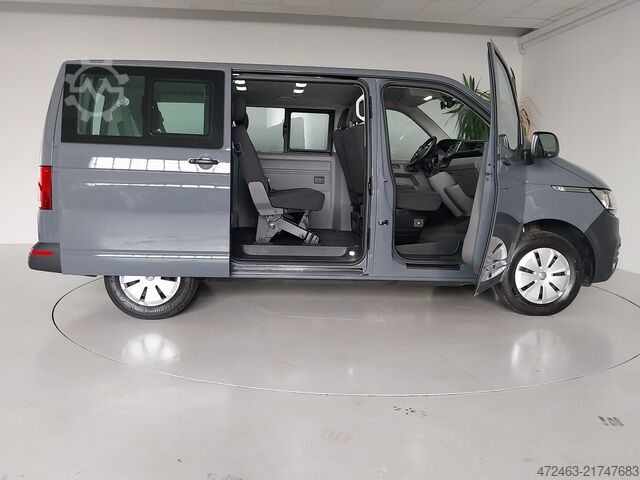 9 seater minibus VW CARAVELLE 2.0 TDI DSG 150CV  9 POSTI