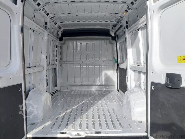 Furgon blaszak Citroen Jumper 33 BlueHDi 140 S&S PM-TM Furgone