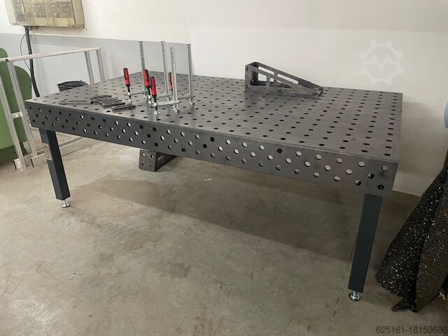 Svetsbord hålbord tillverkat i TYSKLAND Blankemeyer 2500x1400x200