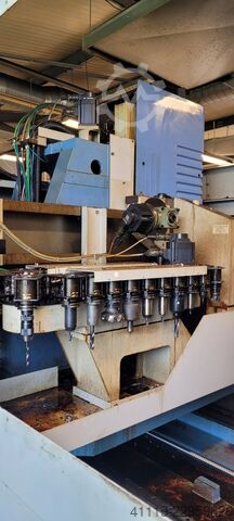 Κέντρο κατεργασίας Mazak VTC 200 B  