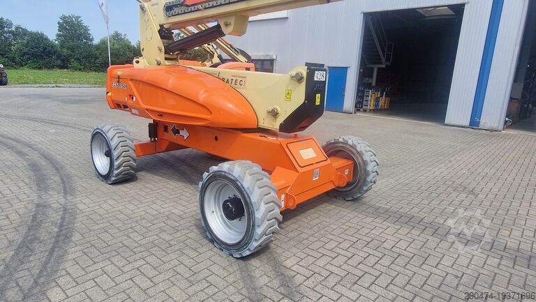 Gelenk-Teleskopbühne JLG 660SJ