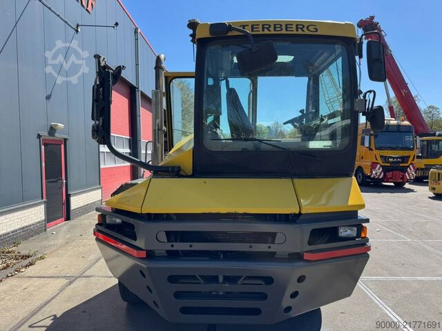 Terminal tractor Terberg TT222