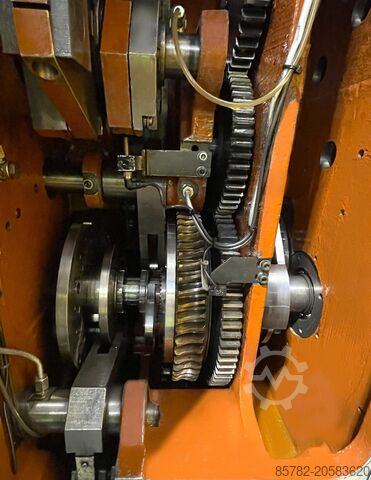 Fler-spindlig maskin MORI-SAY 8/42 AC