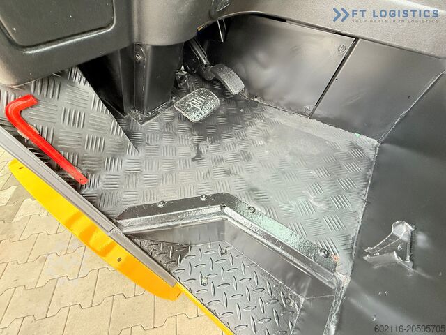 Teleskopický manipulátor JCB TLT35D / DIESEL / CAB / NEW TYRES / 4450