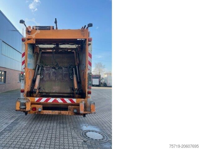 Çöp kamyonu Mercedes-Benz 2629 6x2 Econic Schörling
