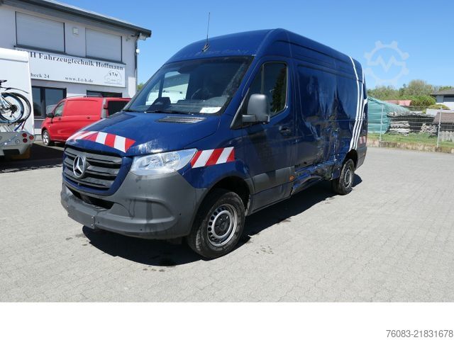 Dodávka s vysokou střechou MERCEDES-BENZ Sprinter 317 CDI L2H2 Klima Kamera Navi AHK2,8t