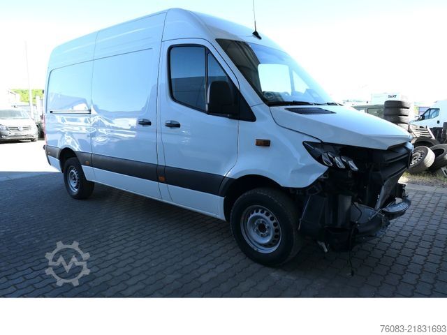 Dodávka s vysokou střechou MERCEDES-BENZ Sprinter 317 CDI L2H2 Klima Navi 9G-Tronik MOPF